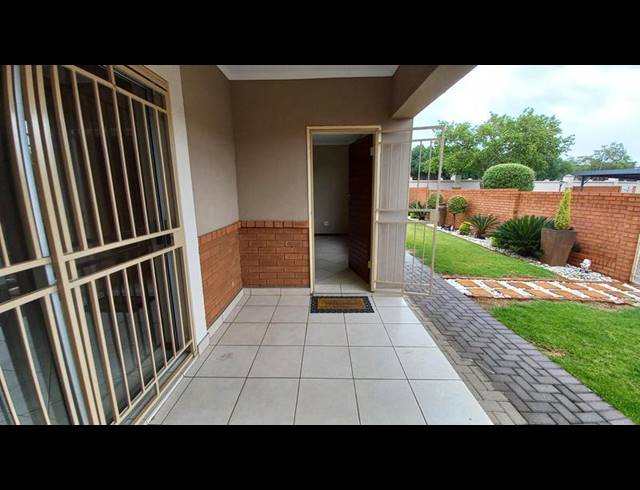 3 BEDROOM PROPERTY TO RENT IN MONAVONI